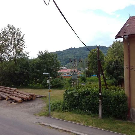 Apartman Prefa Benesov nad Ploucnici Luaran gambar