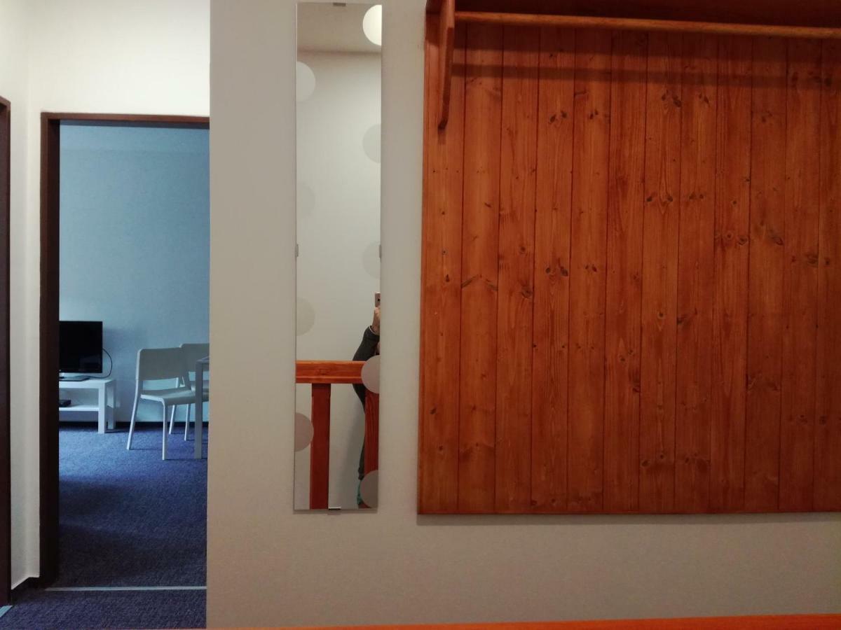 Apartman Prefa Benesov nad Ploucnici Luaran gambar